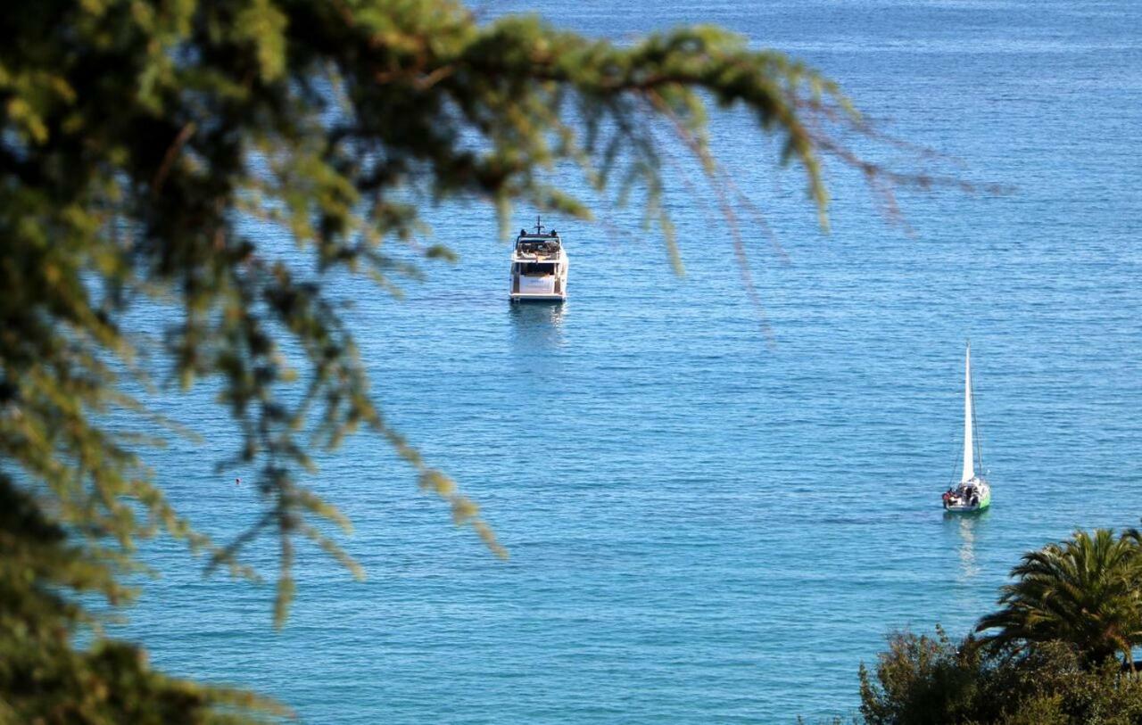 Agriturismo Un Mare Di Fiori Villa Ventimiglia Exterior photo